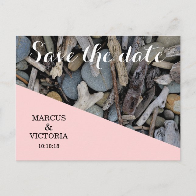 Driftwood Beach Hochzeit Save the Date Ankündigungspostkarte (Vorderseite)