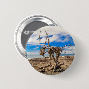 Driftwood-Kunstwerk am Hokitika Beach, Neuseeland Button