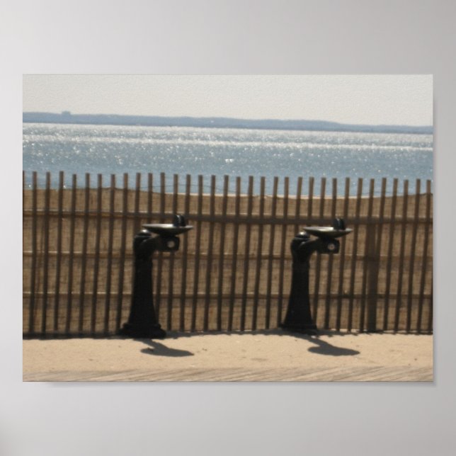 Drinking Fountains on The Boardwalk Poster (Vorne)