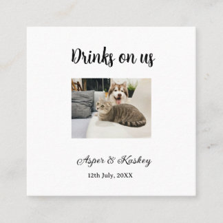 Drinks on us open bar pet photo wedding couple dat quadratische visitenkarte