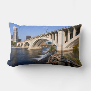 Dritte Avenue Bridge in Minneapolis Lumbar Pillow Lendenkissen