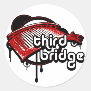 dritte Brücke. red&black. Runder Aufkleber