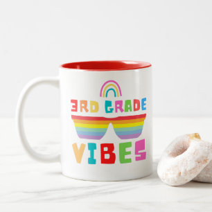 Dritte Klasse Vibes Zurück zur Schule Lehrer & Sch Zweifarbige Tasse
