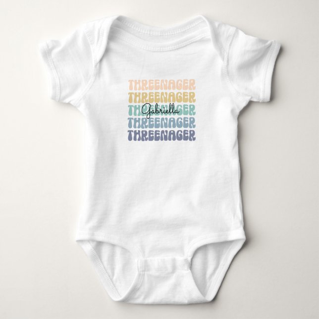Drohenager, 3. Geburtstag, Geburtsname Baby Strampler (Vorderseite)