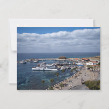 Drohnenansicht von Paphos Hafen und Schloss