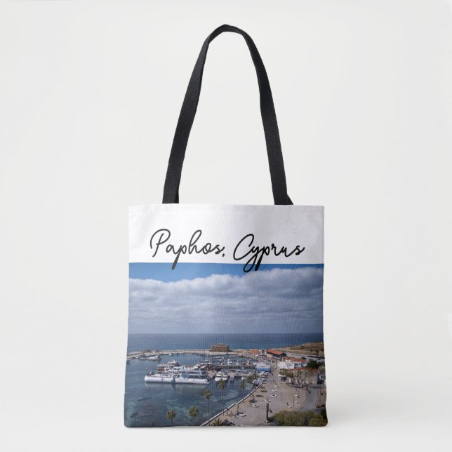 Drohnenansicht von Paphos Hafen und Schloss Tasche (Vorderseite)