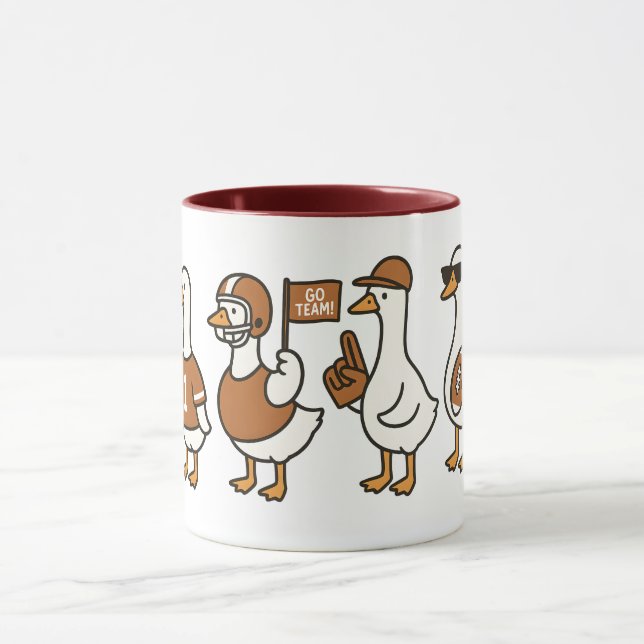 Drôle Drôle Cartoon Goose Football Mug - Ventilate (Centre)