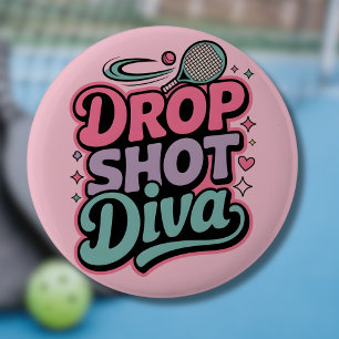 Drop Shot Diva – Wilde Pickleball-Spielerin Button