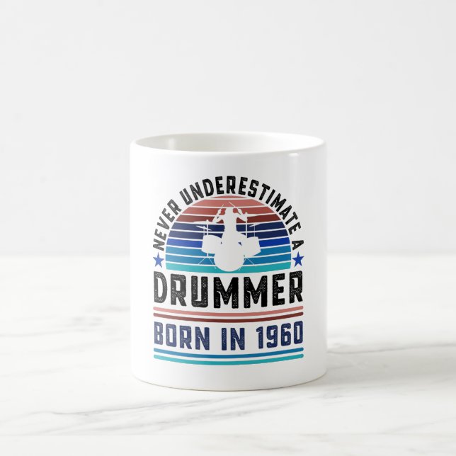 Drummer geboren 1960 60th Birthday Drumming Gift V Kaffeetasse (Mittel)