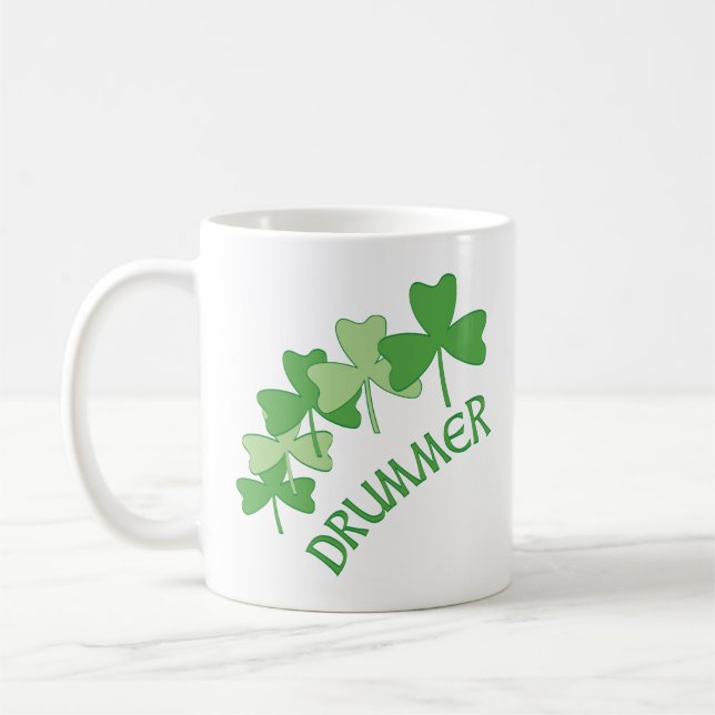 Drummer-Kleeblatts mit grüner Darstellung Kaffeetasse (Links)
