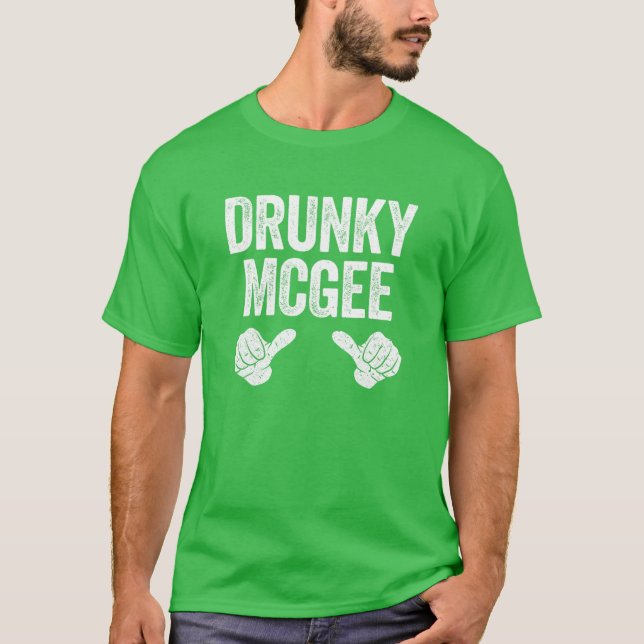 Drunky Mcgee St Patricks Day Couple Gift T-Shirt (Vorderseite)