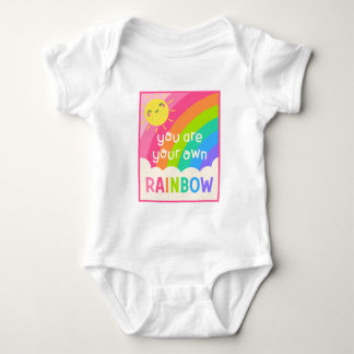Du bist dein eigener Regenbogen Baby Strampler