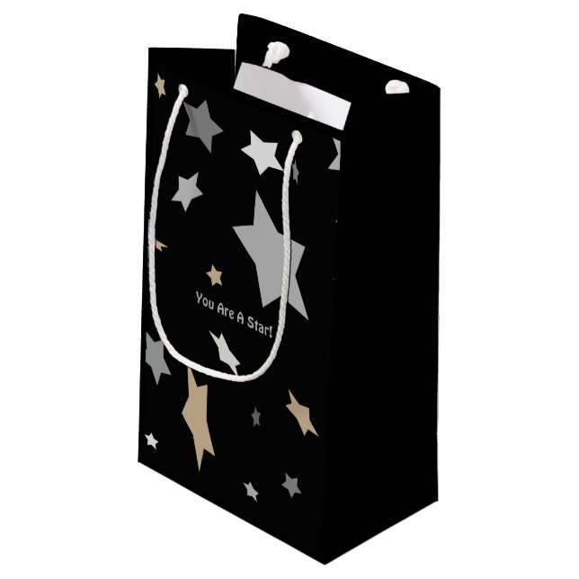 Du bist ein Stern! Elegantes modernes Schwarz Kleine Geschenktüte (Rückseite Schrägansicht)