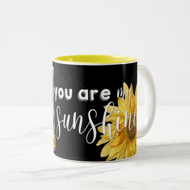 "Du bist mein Sonnenschein", helles Sonnenblumen-F Zweifarbige Tasse (VorderseiteRechts)