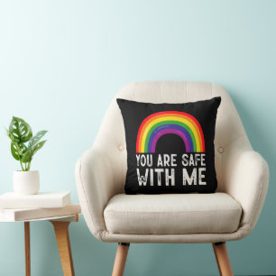 Du bist sicher bei mir LGBTQ Stolz Monat Regenboge Kissen