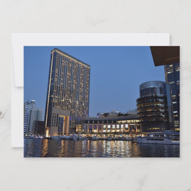 Dubai-Architektur nachts (Vorderseite)