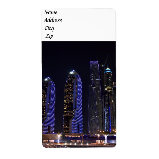 Dubai Cayan Tower in der Nacht (Vorne)