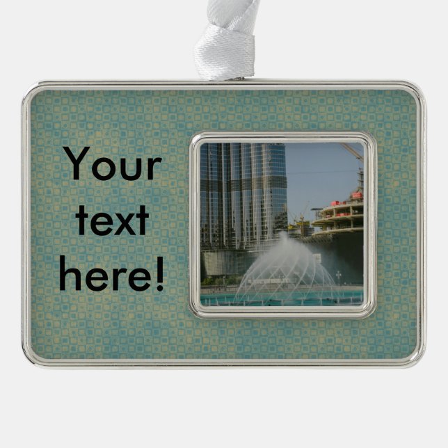 Dubai-Mallbrunnen Rahmen-Ornament Silber (Vorderseite)