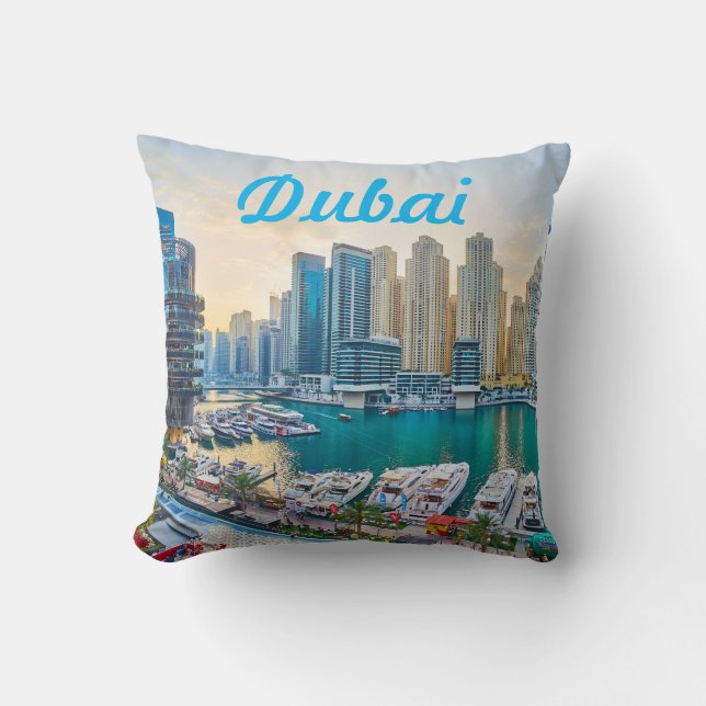 Dubai moderne Wolkenkratzer Corniche Kissen (Vorderseite)