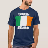 Dublin, Irland mit irischer Flagge