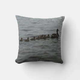 Duck Family Throw Kissen