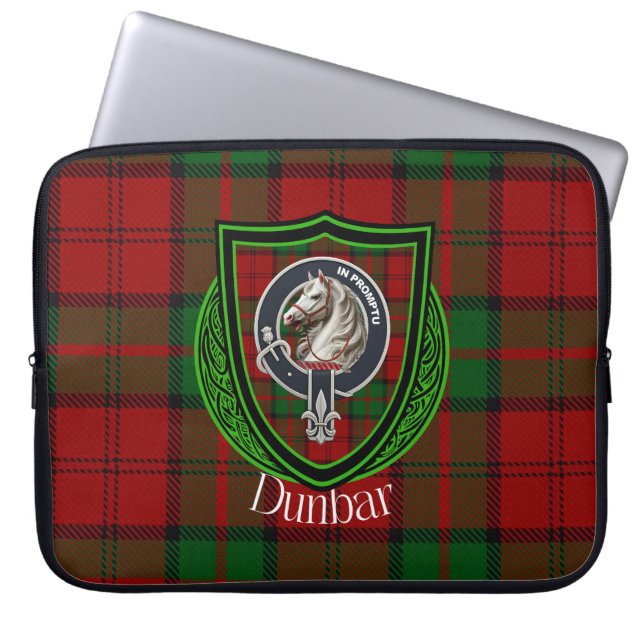 Dunbar Scottish Clan Tartan and Crest  Laptopschutzhülle (Vorderseite)