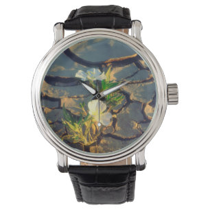 Dune Primrose wächst aus gerissenem Schlamm Armbanduhr