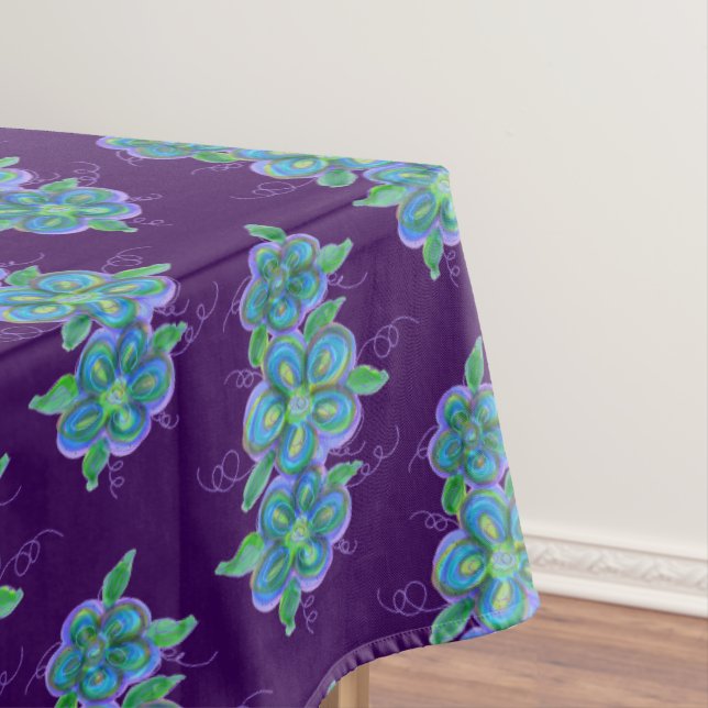 Dunkel Lila mit blauer Blütenkunst Tischdecke (Beispiel)
