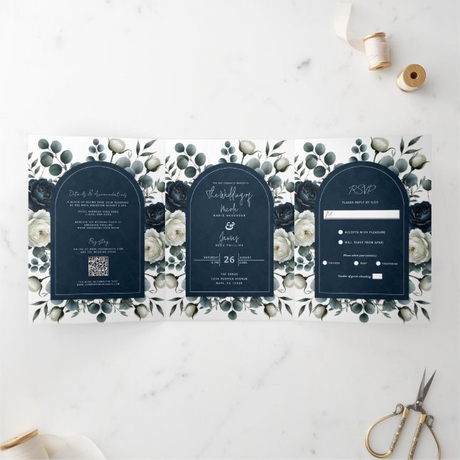 Dunkelblau & weiß Moderne Blumengrün Hochzeit Dreifach Gefaltete Einladung (Innenseite)