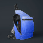 Dunkelblaues Gefälle geometrisches Maschenmuster Crossbody Bag<br><div class="desc">Dunkelblaues Gefälle geometrisches Maschenmuster Druckbeutel. Coole Mode Accessoires Tasche für jeden. Dreieck geometrisches Mesh mit Licht bis dunkelblau Ober Farbverlauf Design.</div>