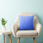 Dunkelblaues Gefälle geometrisches Maschenmuster Kissen<br><div class="desc">Coole dunkle Ober-Farbverlauf geometrische Mesh gemusterte Kissen Wohngestaltung für moderne Zimmer. Dreieck geometrische Masche mit dunkelblauem Ober-Farbverlauf.</div>