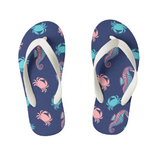 Dunkelblaues Seepferd und Krabbenkinder Flip Flops