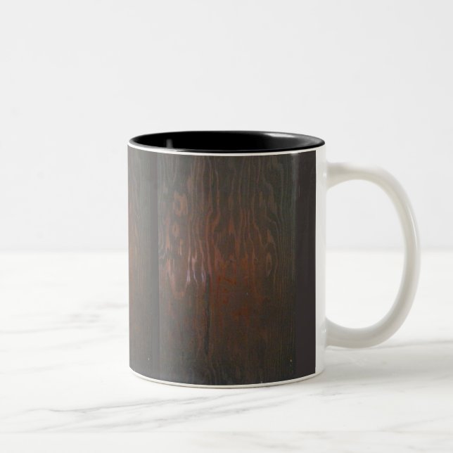 Dunkelbraune Tasse (Rechts)