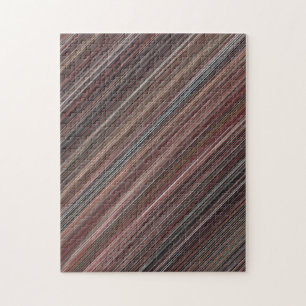 Dunkelbraune und schwarze Diagonalstreifen