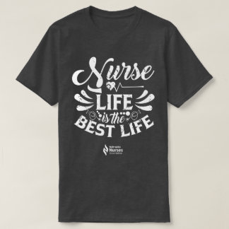 Dunkelfarbener T - Shirt für das Krankenversicheru