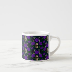 Dunkelgotische Grungy Rose Vines Raven Skull lila Espressotasse