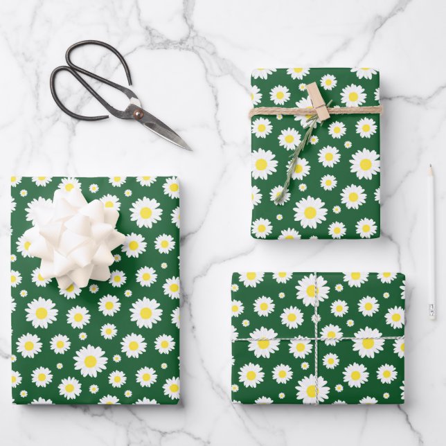 Dunkelgrün mit gelbem weißem Daisy-Blume-Muster Geschenkpapier Set (Vorderseite)