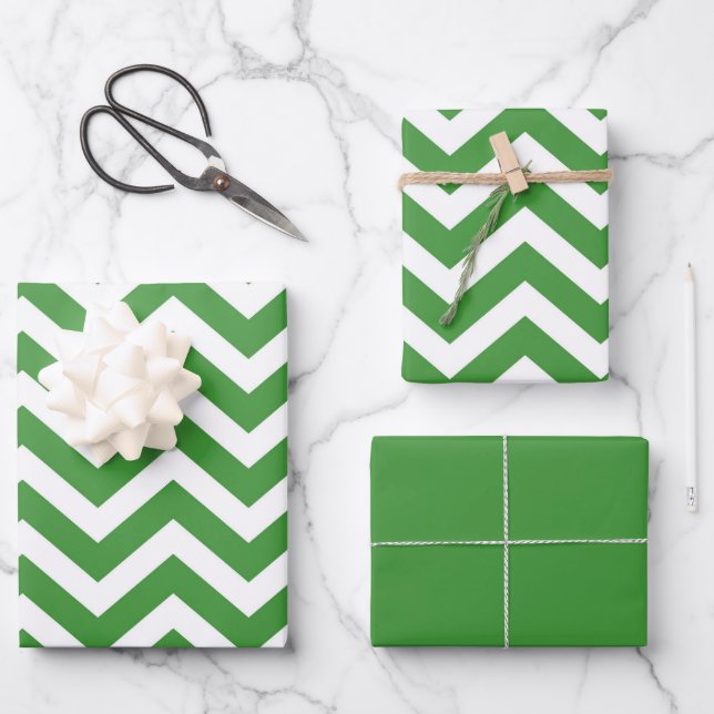 Dunkelgrüne und weiße Zickzack Hochzeit zum Geburt Geschenkpapier Set (Vorderseite)