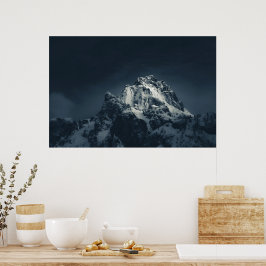 Dunkelheit und Berge Poster