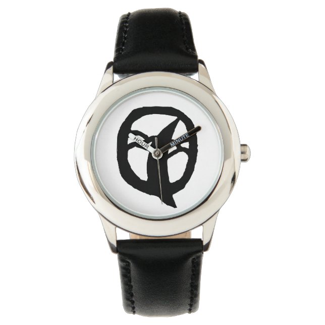 Dunkelmondwache Armbanduhr (Vorderseite)