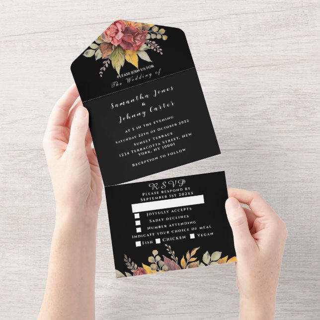 Dunkelromantische Rose Blumenzitzer Hochzeit All In One Einladung (Abreißen)