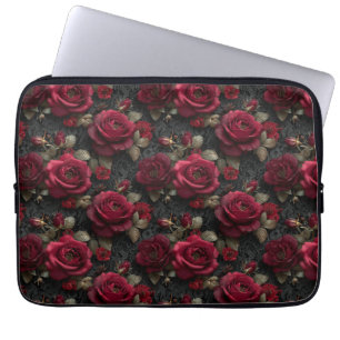 Dunkelromantische Rote Rosen und Buds an der schwa Laptopschutzhülle
