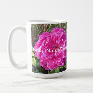 Dunkelrosa Blume Tasse