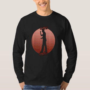 Dunkelschatten in einem roten Kreis T-Shirt