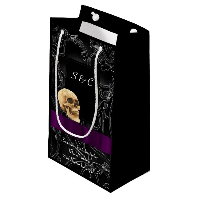 Dunkelschwarzer Gothic-Schädel Kleine Geschenktüte (Vorderseite Schrägansicht)