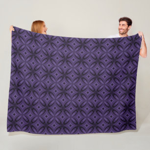 Dunkelviolett gefärbtes Retro-Muster Fleecedecke
