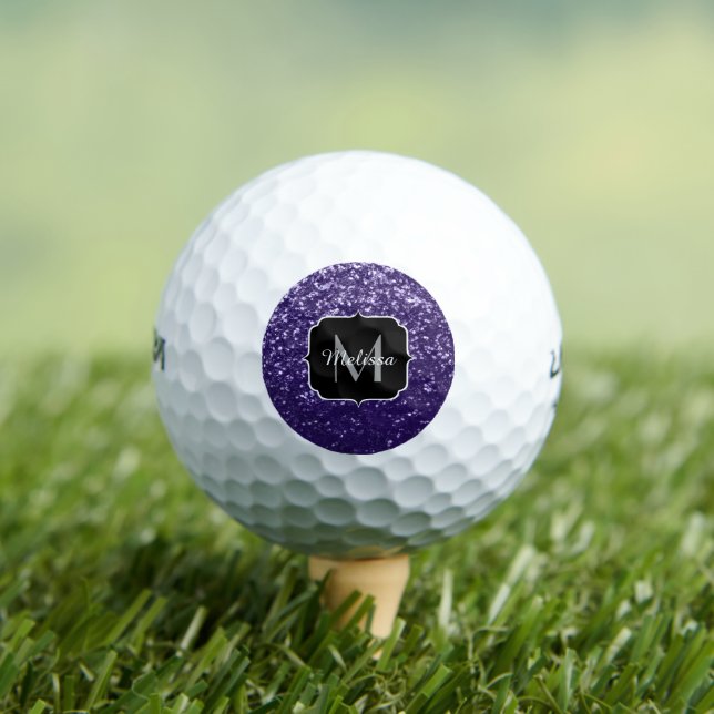 Dunkelviolett, lila Glitzer Glitzern Monogram Golfball (Insitu T-Shirt)