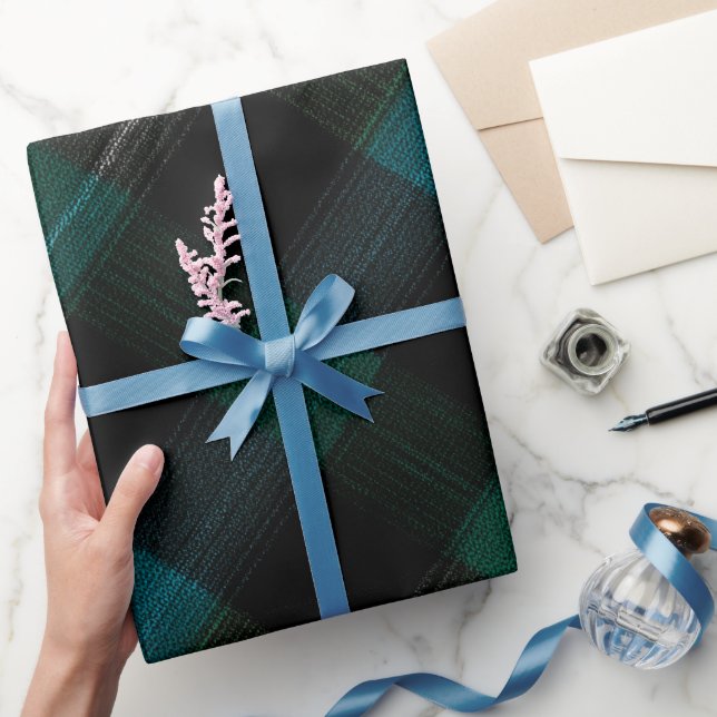 Dunkelwaldgrün-schwarzer Tartan-Moos-Karomuster Geschenkpapier (Schenken)