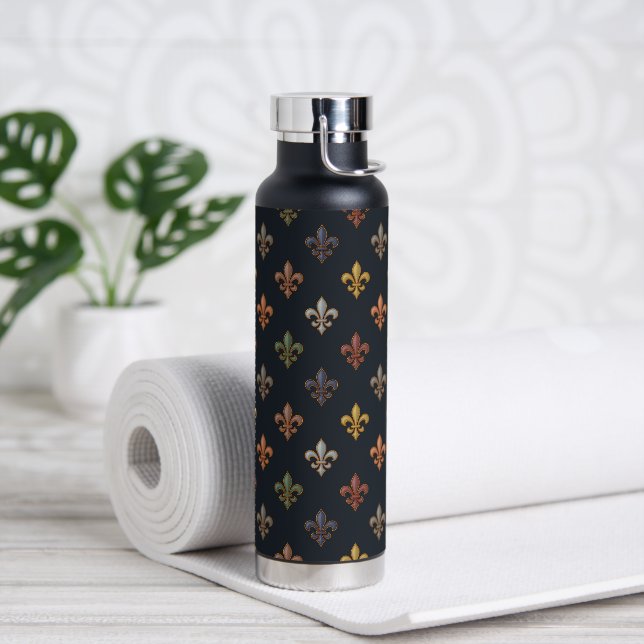 Dunkle Erde Waldlandschaft Fleur-de-lis Design  Trinkflasche (Yoga)