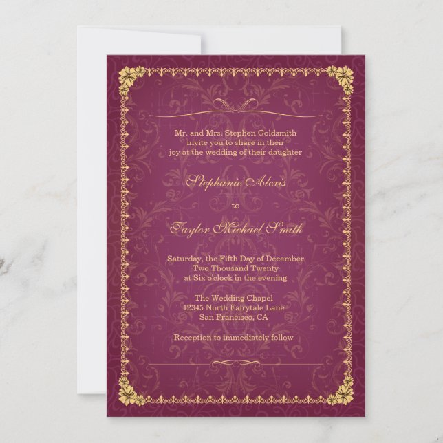 Dunkle Himbeere und goldene Hochzeitseinladung Einladung (Vorderseite)